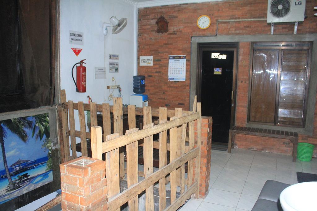 Homestay Kota Baru Jepara Exterior photo